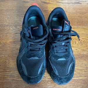 Puma men sneakers : size 10 men
